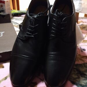 Men's Black Leather Dress Shoes